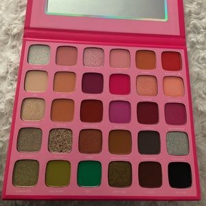 Morphe x Jeffree Star Artistry Palette ✨⭐️